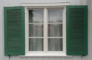 Renoverat fönster på Tottvägen i Solna